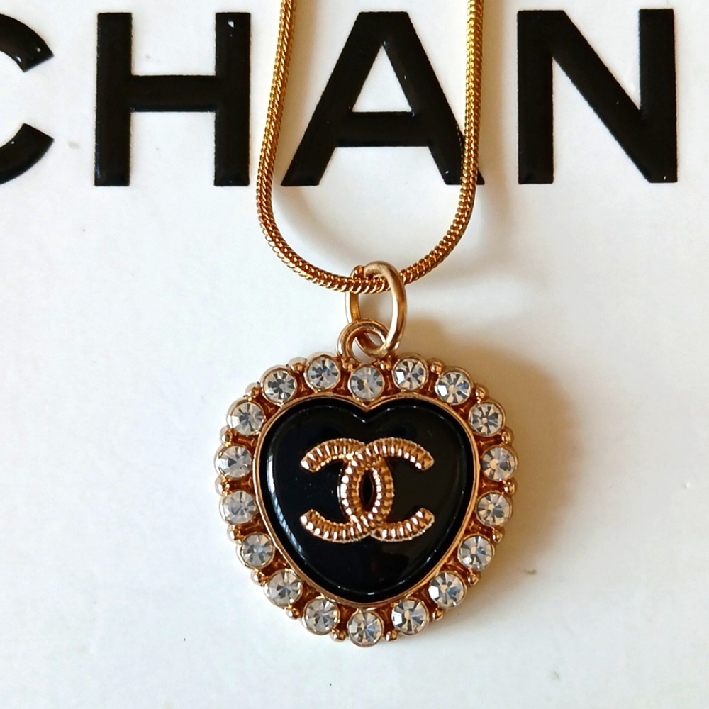 CHANEL Charm Necklace